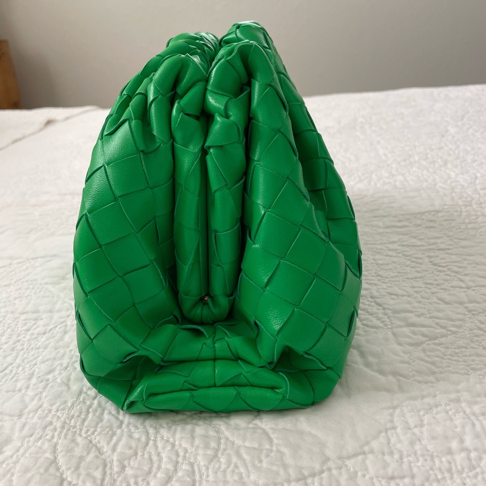 Brand NWT Bottega Veneta Teen Intrecciato Leather Pouch/Clutch in Parakeet Color - Picture 3 of 14